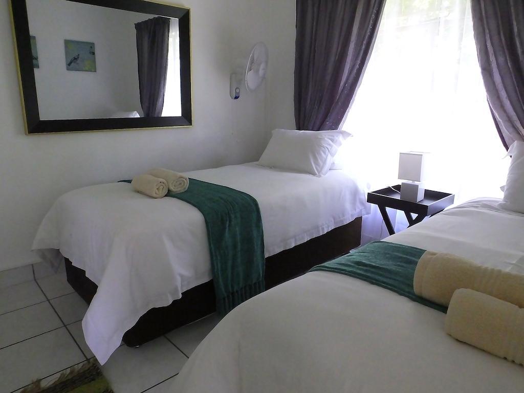 Appartamento Sunshine Self Catering Mbombela Camera foto