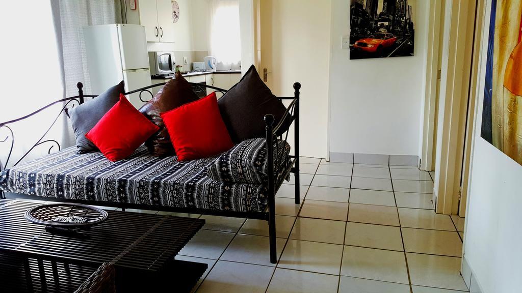 Appartamento Sunshine Self Catering Mbombela Esterno foto