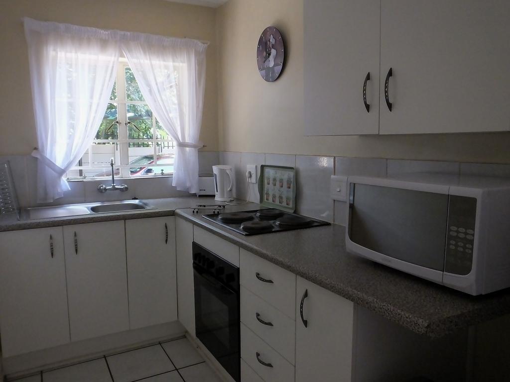 Appartamento Sunshine Self Catering Mbombela Esterno foto