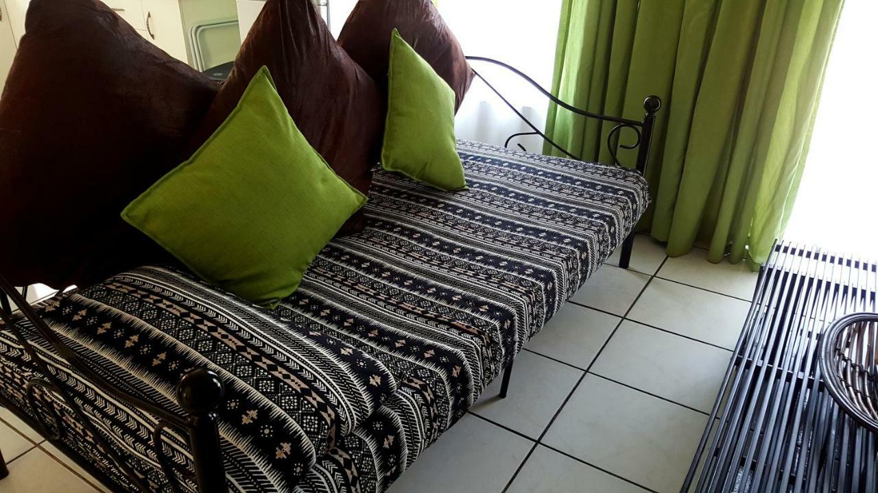 Appartamento Sunshine Self Catering Mbombela Esterno foto